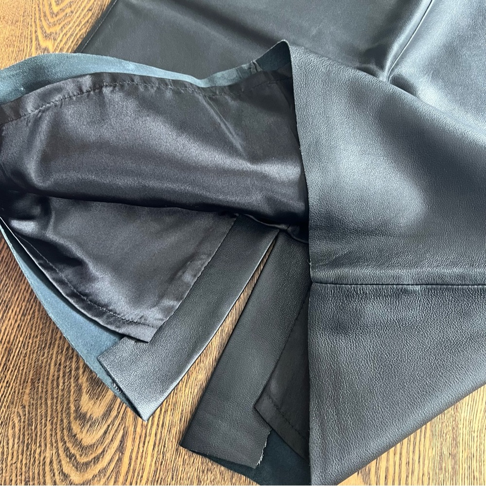 Wilsons Leather Black Pencil Skirt - Picture 3 of 8